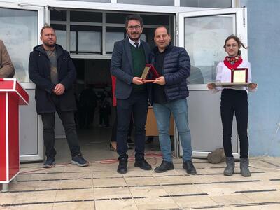  Gönen Öğretmenim Ortaokulundan Gesbey’e Teşekkür Plaketi 